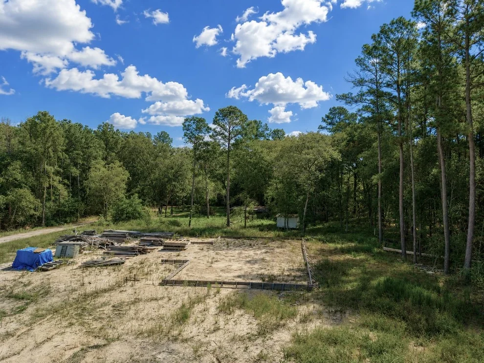 Unit for sale at 11238 Wildwood Lane, Plantersville, TX 77363