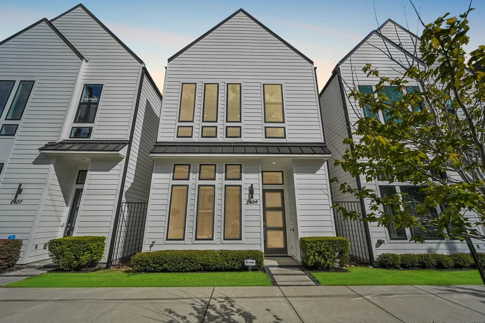 Unit for sale at 2409 Webster Street, Houston, TX 77003