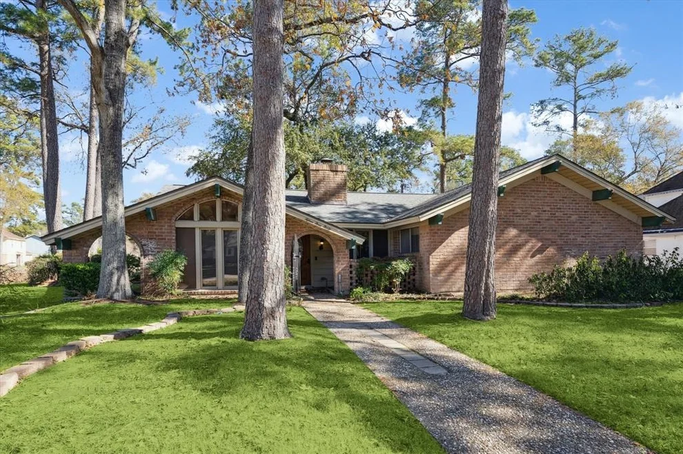 Unit for sale at 15330 Parkville Drive, Houston, TX 77068