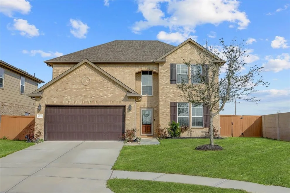 Unit for sale at 10855 Cliffs View Drive, Rosharon, TX 77583