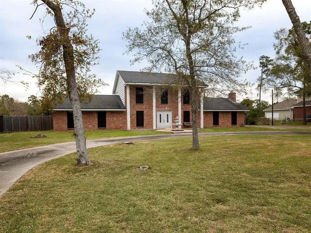 Unit for sale at 1008 Shore Acres Boulevard, Shoreacres, TX 77571