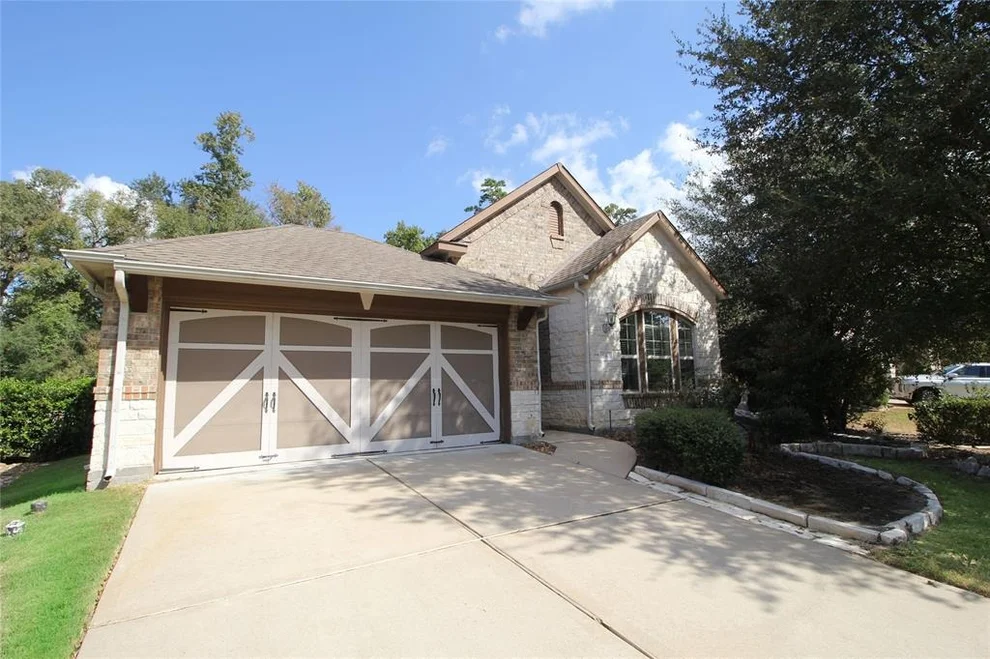 Unit for sale at 54 Driftdale Place, Spring, TX 77389