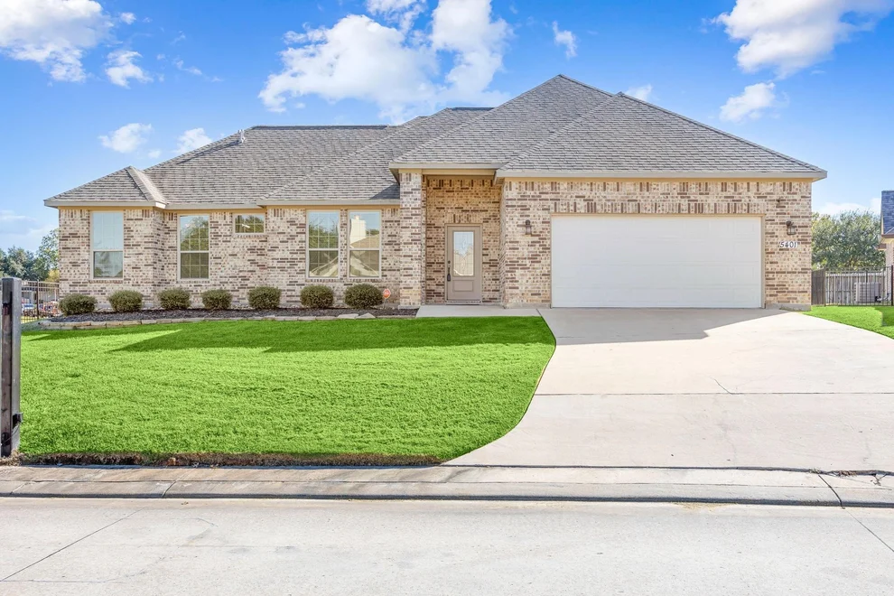 Unit for sale at 5401 Zephyr Lane, Willis, TX 77318