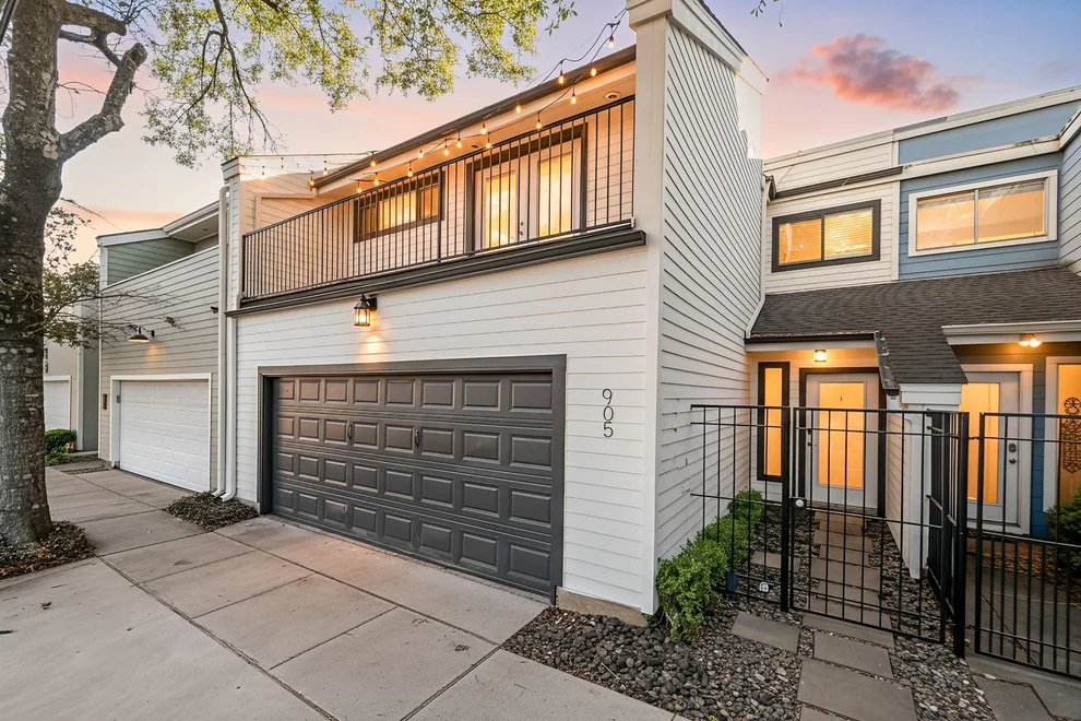 Unit for sale at 905 Hawthorne Street, Houston, TX 77006