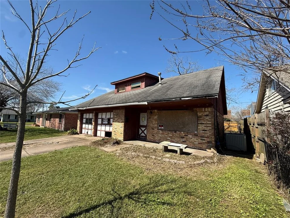 Unit for sale at 2705 Harriette Street, Pasadena, TX 77502