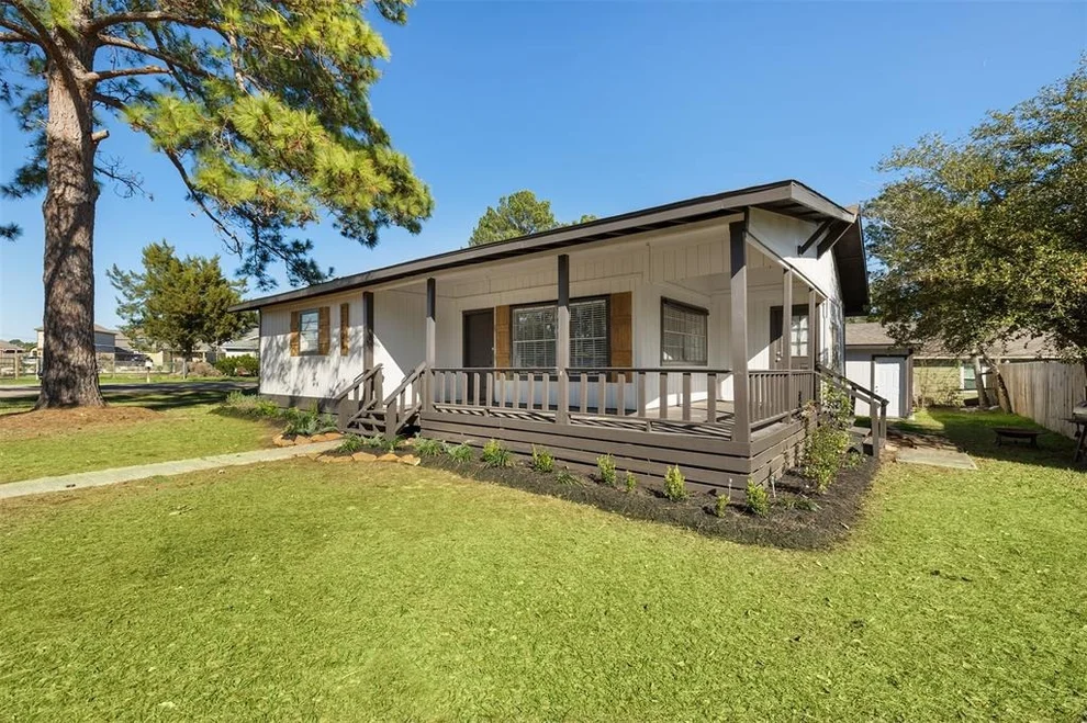 Unit for sale at 15108 Starboard Drive, Willis, TX 77318