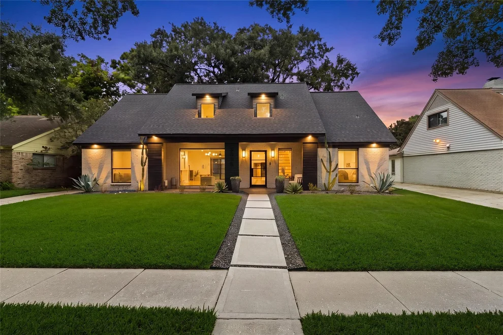 Unit for sale at 5934 Dumfries Drive Drive, Houston, TX 77096