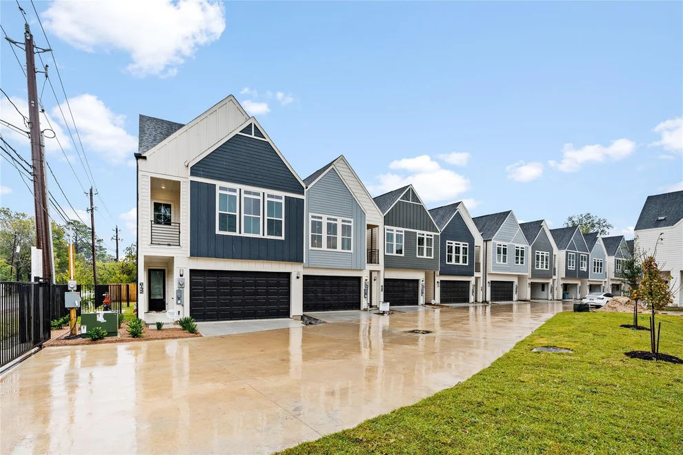 Unit for sale at 6120 De Campo Street, Houston, TX 77091