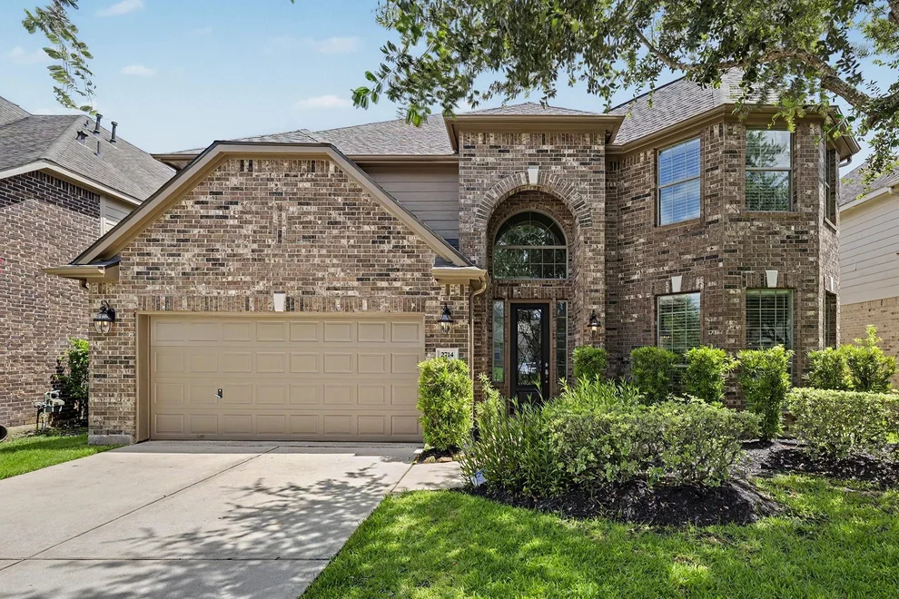 Unit for sale at 2714 Nickel Canyon Drive, Rosharon, TX 77583