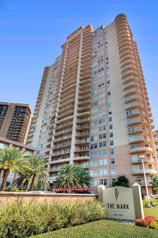 Unit for sale at 3505 Sage Road, Houston, TX 77056