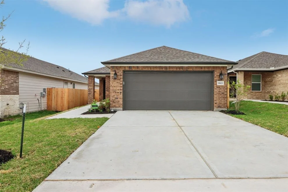 Unit for sale at 18623 Century Pine Lane, Conroe, TX 77316
