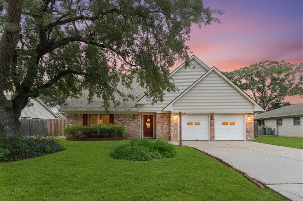 Unit for sale at 12502 Maxim Drive, Houston, TX 77065