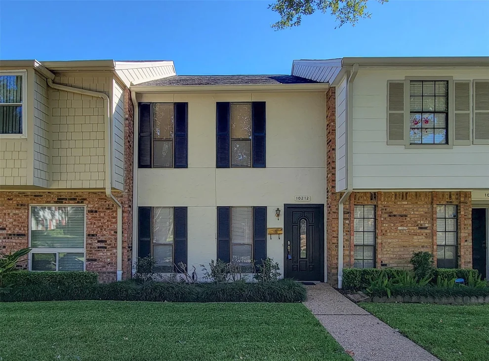 Unit for sale at 10212 Longmont Drive, Houston, TX 77042