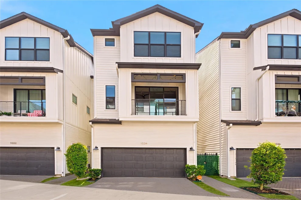 Unit for sale at 1034 W 15th 1/2 Street, Houston, TX 77008