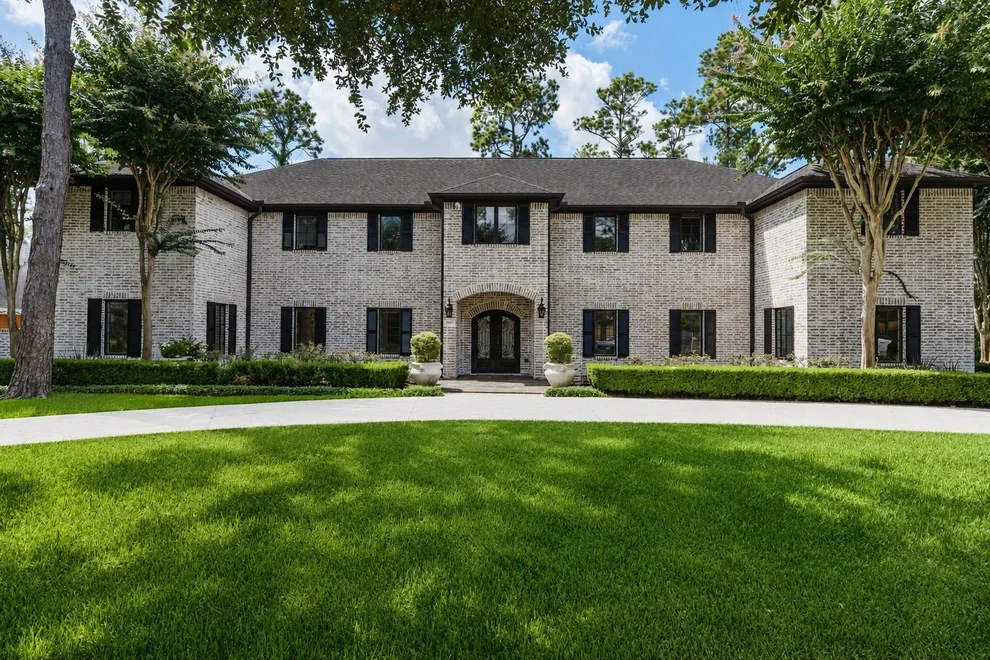 Unit for sale at 11407 Holidan Way, Hedwig Village, TX 77024