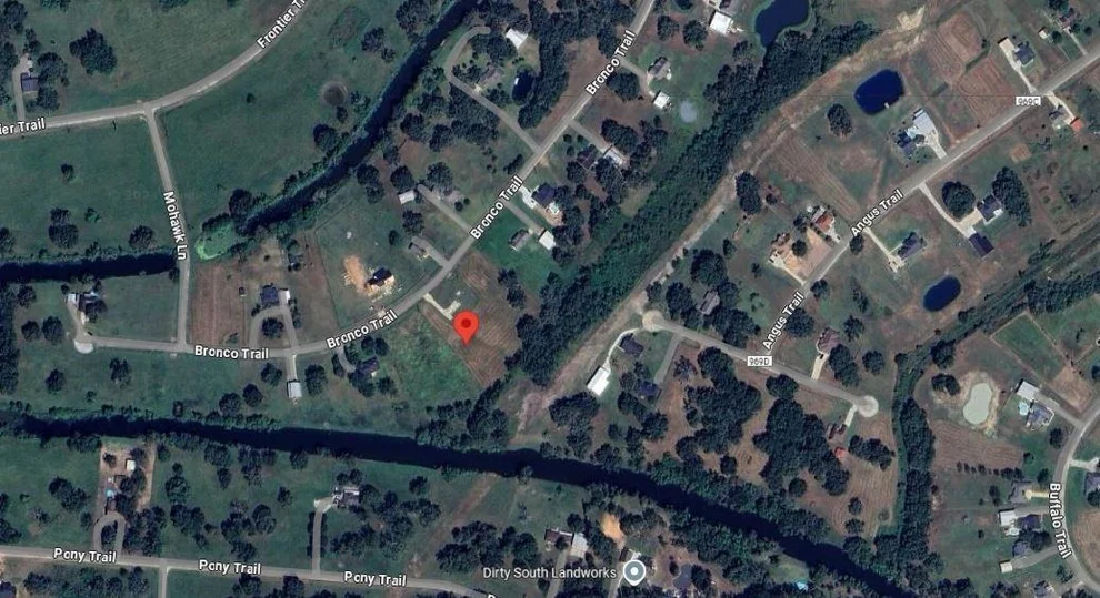 Unit for sale at 1425 Bronco Trail, Angleton, TX 77515