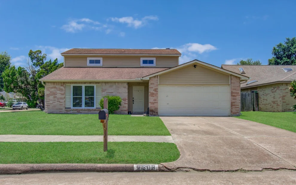 Unit for sale at 7503 Wovenwood Lane, Houston, TX 77041
