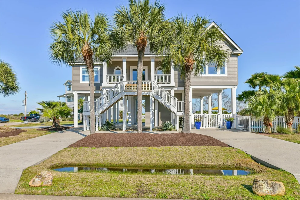Unit for sale at 3635 Foremast Drive, Galveston, TX 77554
