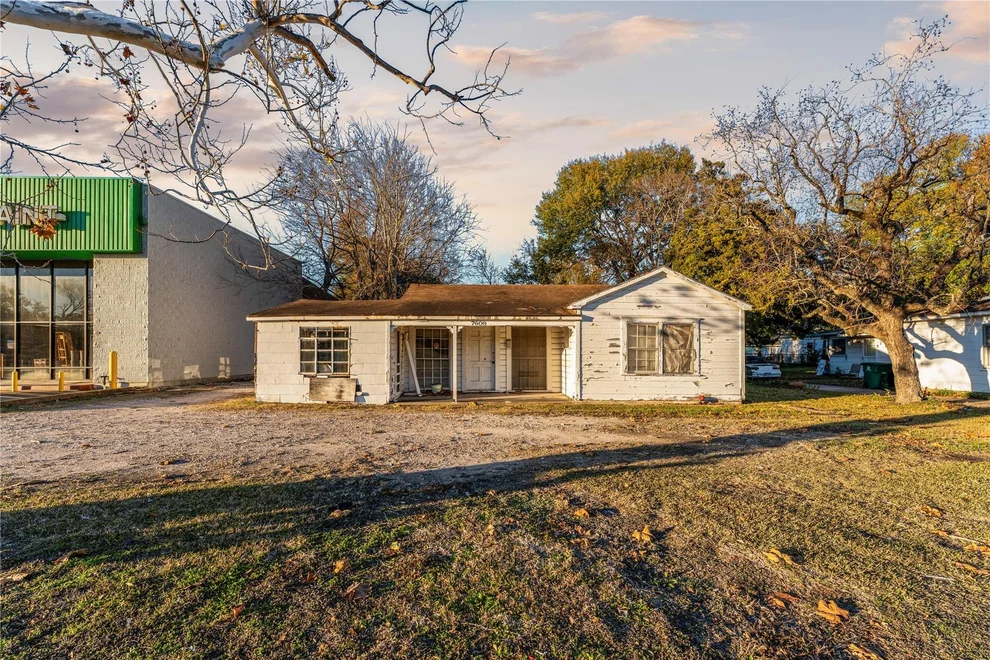 Unit for sale at 7609 Park Place Boulevard, Houston, TX 77087