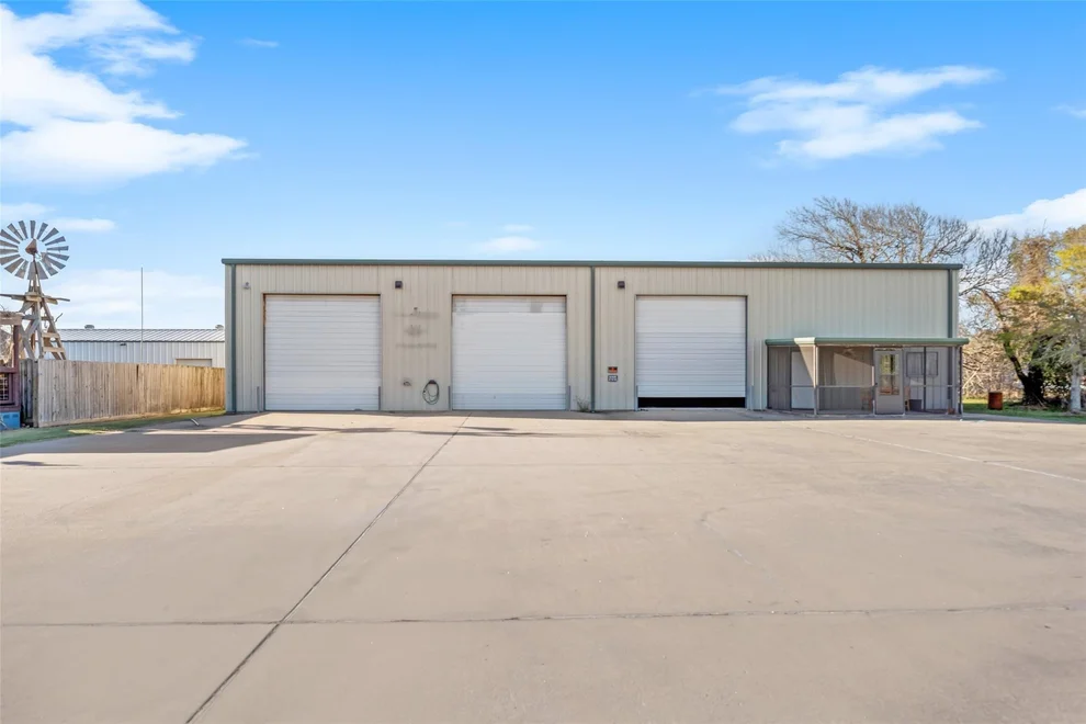 Unit for sale at 354 Fisher Street, Matagorda, TX 77414