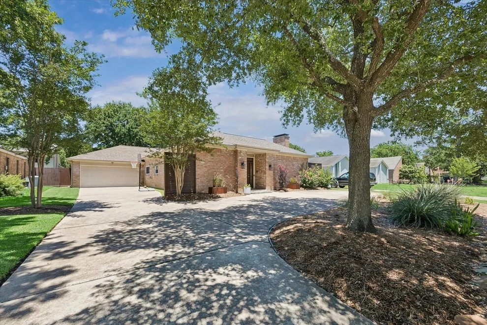 Unit for sale at 14114 Swiss Hill Drive, Houston, TX 77077