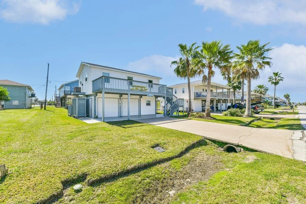Unit for sale at 4110 Fort Bend Drive, Galveston, TX 77554