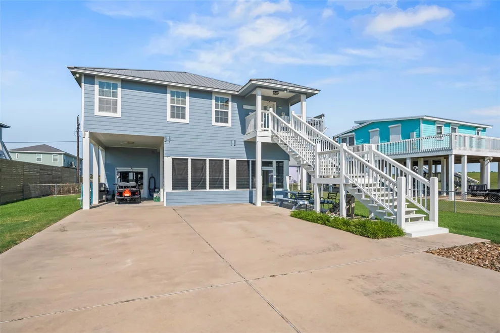 Unit for sale at 95 Orleans Street S, Matagorda, TX 77457