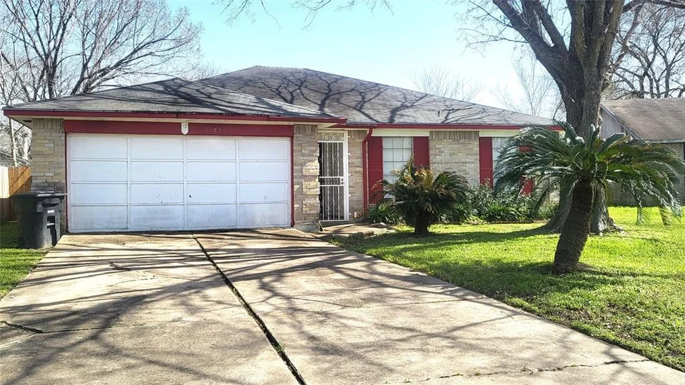Unit for sale at 15831 Baybriar Drive, Houston, TX 77489