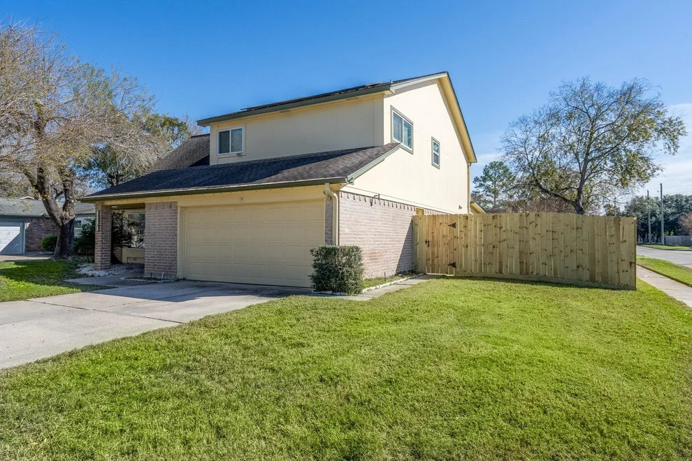 Unit for sale at 7119 Sandy Knolls Drive, Spring, TX 77379