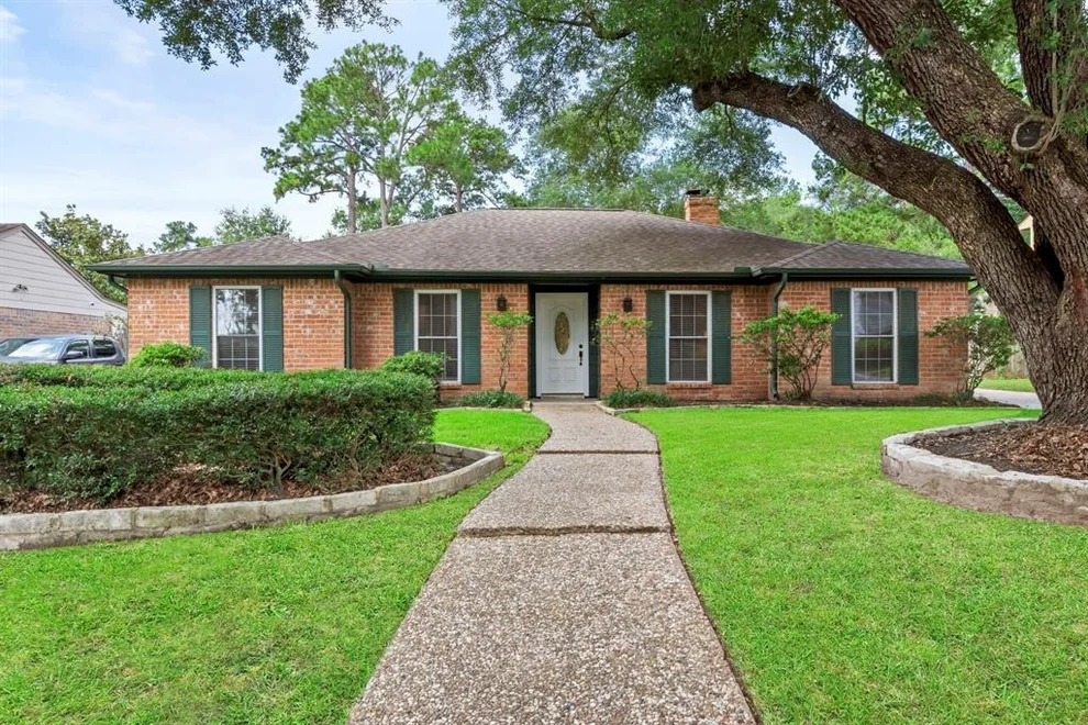Unit for sale at 17611 Cypress Spring Drive, Spring, TX 77388