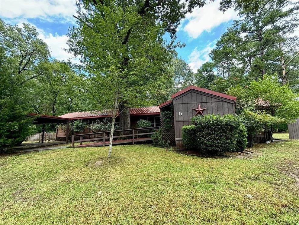 Unit for sale at 11 Mockingbird Lane, Trinity, TX 75862