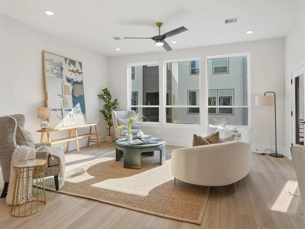 Unit for sale at 4707 Thornton Villas Lane, Houston, TX 77018