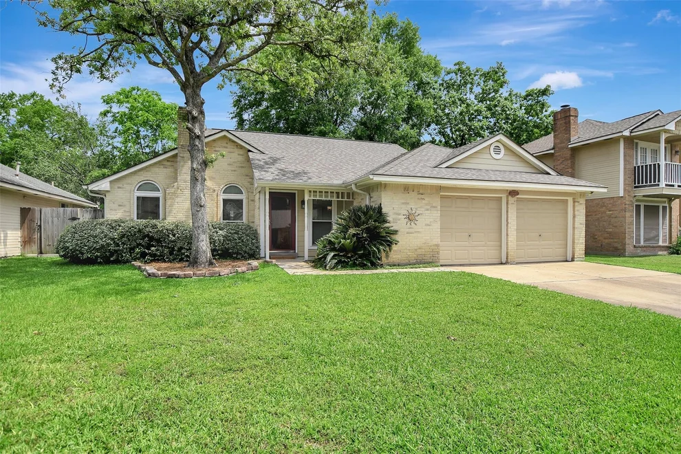 Unit for sale at 15642 Meadow Village Drive, Houston, TX 77095