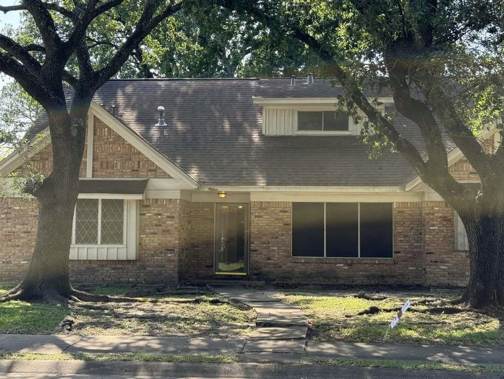 Unit for sale at 2706 Burke Road, Pasadena, TX 77502