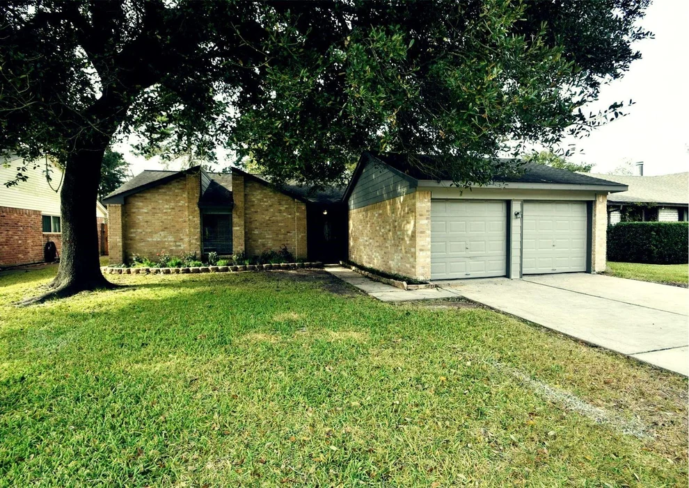 Unit for sale at 2603 N Spring Drive, Spring, TX 77373