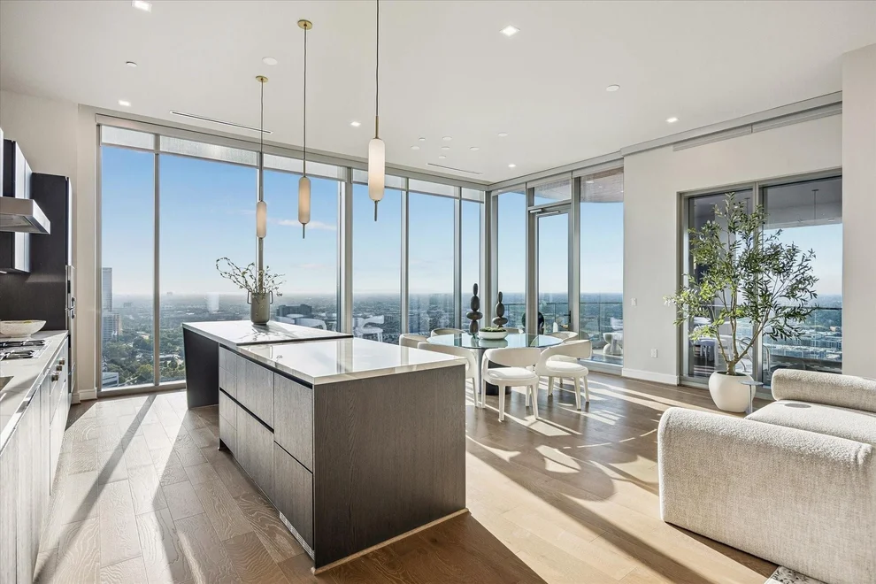 Unit for sale at 1711 Allen Parkway, Houston, TX 77019
