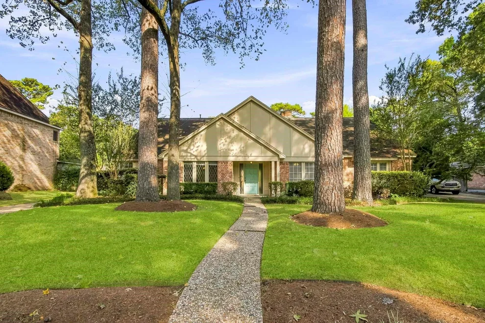 Unit for sale at 3519 Oak Lake Drive, Kingwood, TX 77339