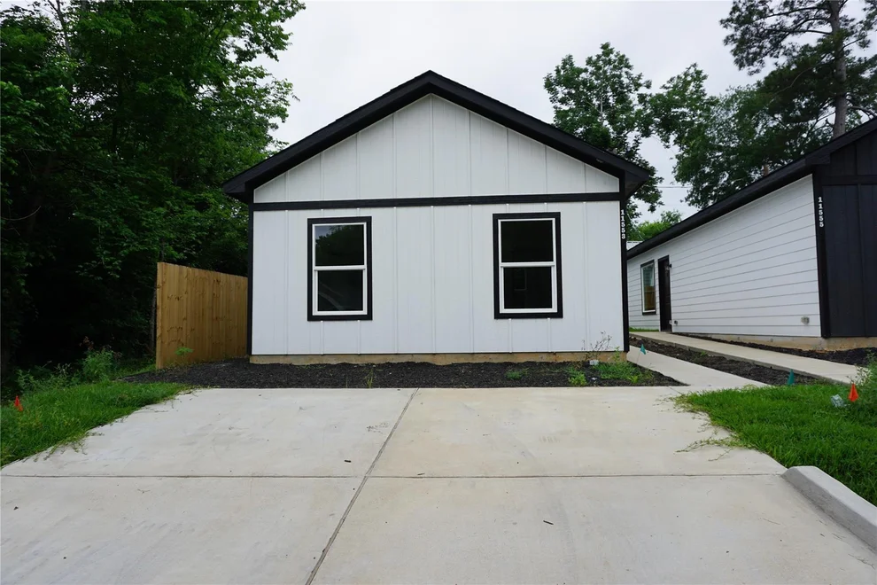 Unit for sale at 9768 Black Gum Street, Willis, TX 77318