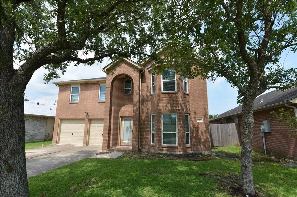 Unit for sale at 313 Mammoth Springs, Dickinson, TX 77539