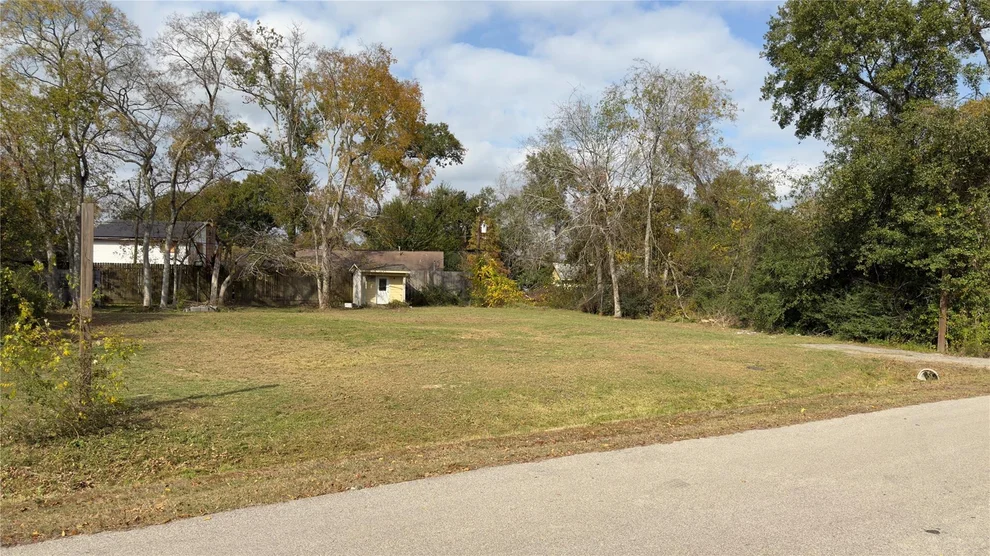 Unit for sale at 16510 Wilderness Road, Cypress, TX 77429