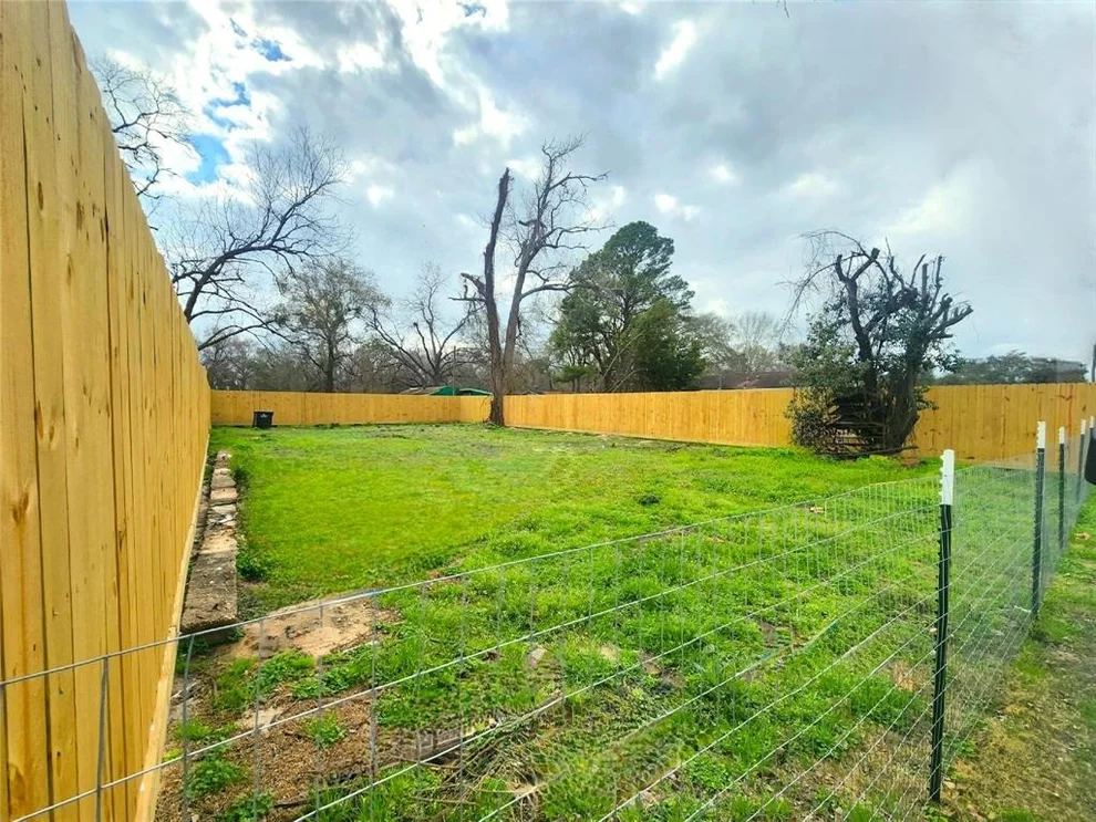 Unit for sale at 5811 Roberts Road, Katy, TX 77494