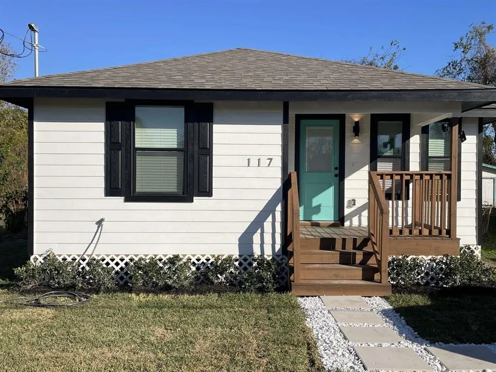 Unit for sale at 117 Lake Road, La Marque, TX 77568