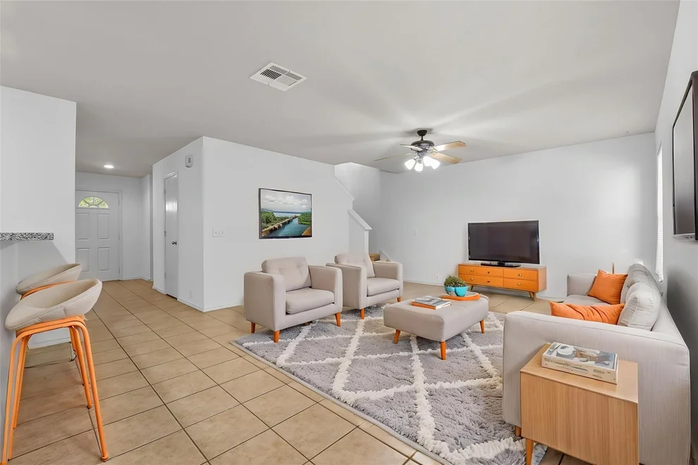 Unit for sale at 822 Grand Plains Drive, Houston, TX 77090
