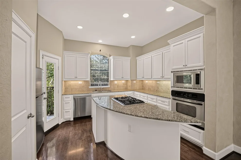 Unit for sale at 546 Bomar Street, Houston, TX 77006