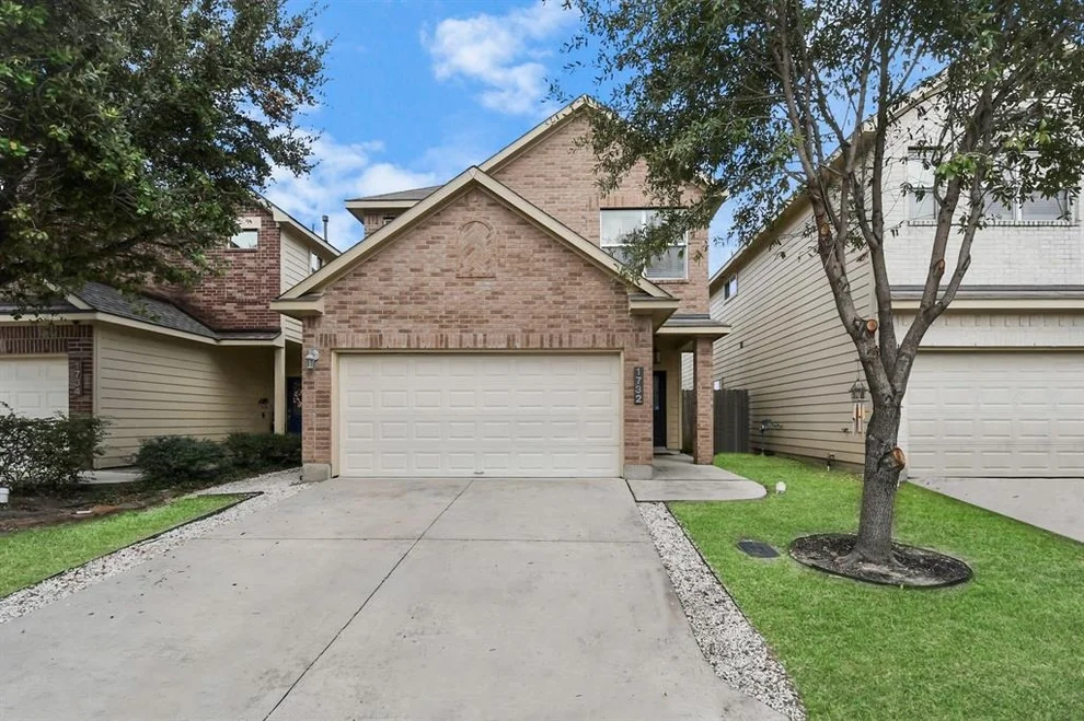 Unit for sale at 1732 Don Alejandro, Houston, TX 77091