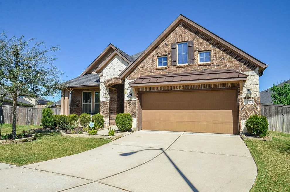 Unit for sale at 1902 Kingston Meadow Lane, Katy, TX 77494