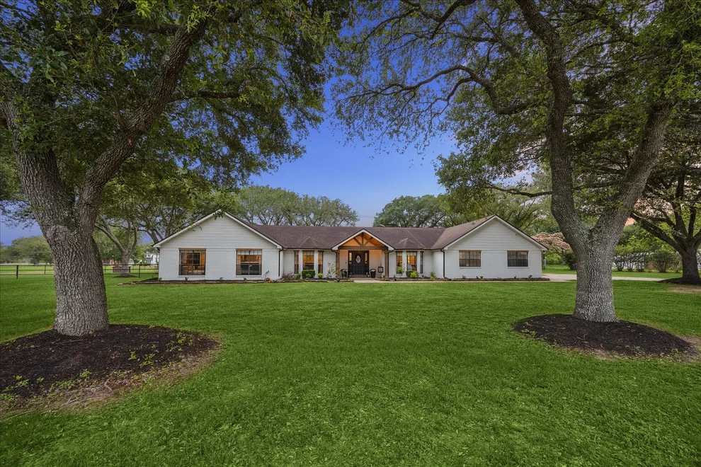 Unit for sale at 1759 Woody Lane, Sealy, TX 77474