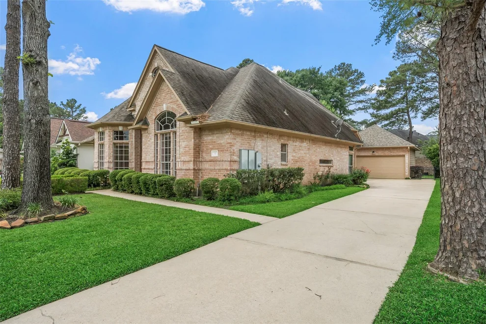 Unit for sale at 10 Cordova Court, Montgomery, TX 77356