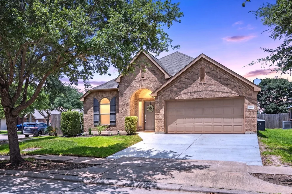 Unit for sale at 2118 Midnight Lane, Houston, TX 77047