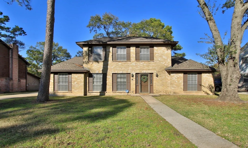 Unit for sale at 15418 Falling Creek Drive, Houston, TX 77068